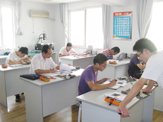 青岛华强职业培训学校